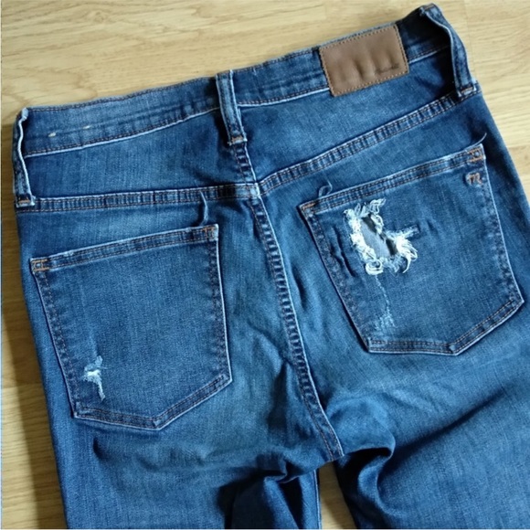 Madewell | Size 28 9" High-Rise Skinny Jeans Blue Wash Distressed Edition - Picture 8 of 14